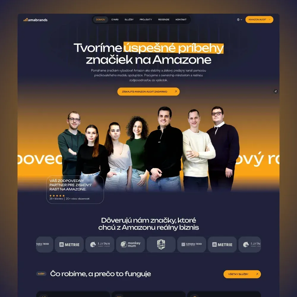 Web amabrands.sk, agentúra pre Amazon predajcov, tmavý hero s tímom a oranžovým akcentom